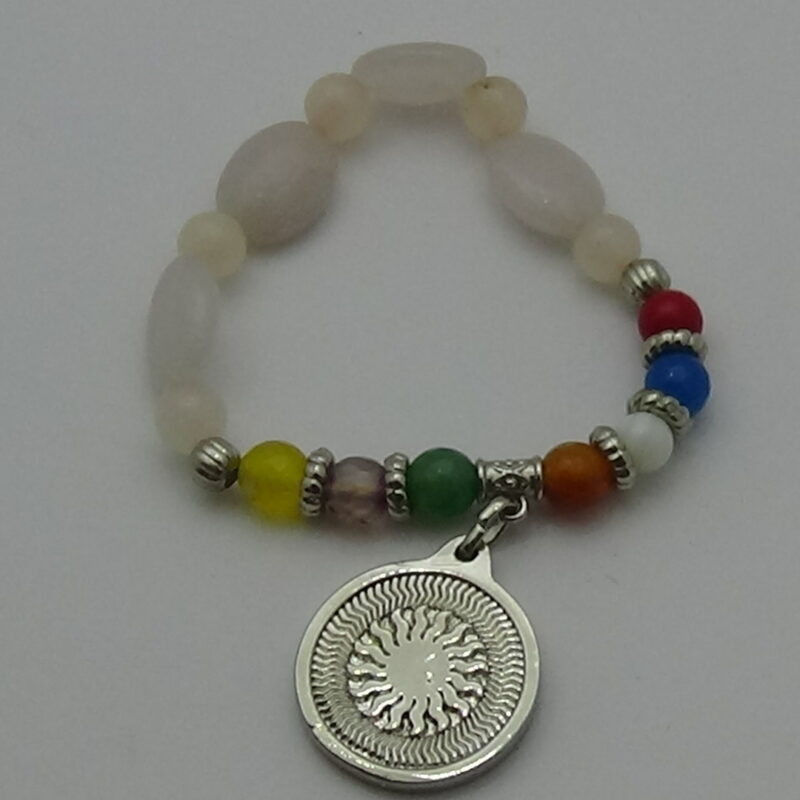 PULSERA DE CUARZO ROSA Y LOS 7 CHAKRAS CON DIJE DEL ENEGRAMA SOLAR DE PLATA