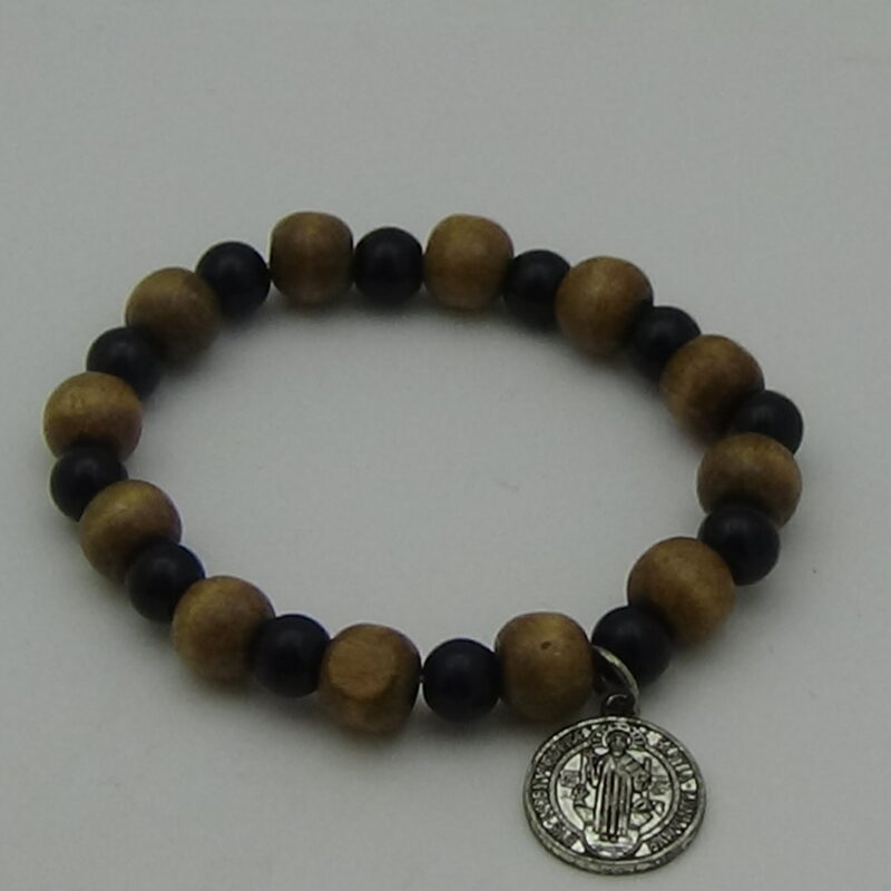 PULSERA DE MADERA CON DIJE DE SAN BENITO PARA CABALLERO