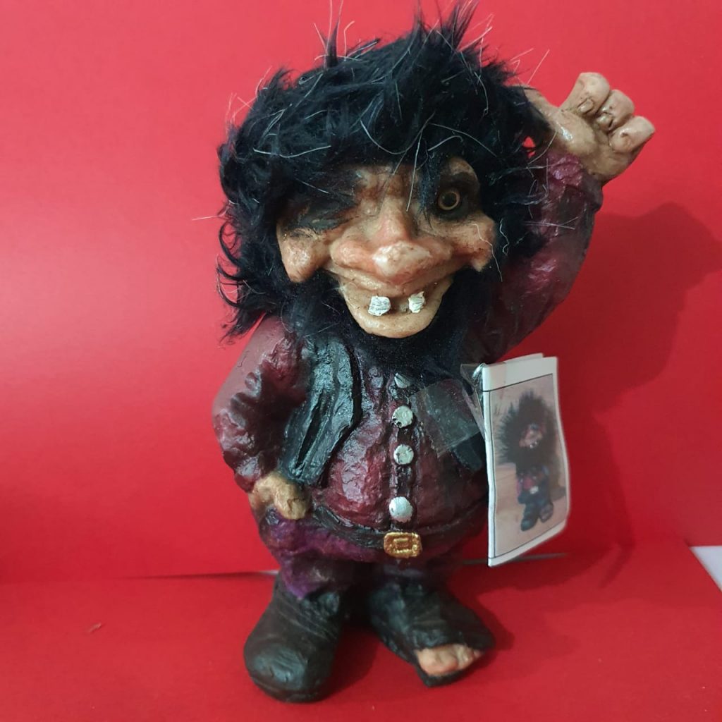 TROLL AVENTURERO EXTRA-GRANDE