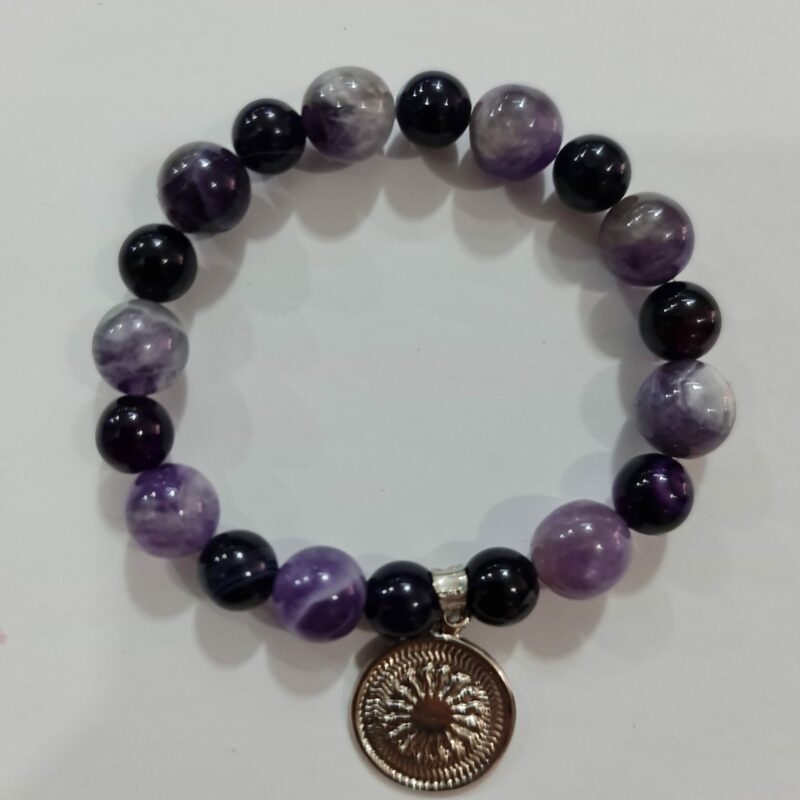 PULSERA DE CUARZO OBSIDIANA Y CUARZO AMATISTA CON DIJE DEL ENEGRAMA SOLAR DE PLATA