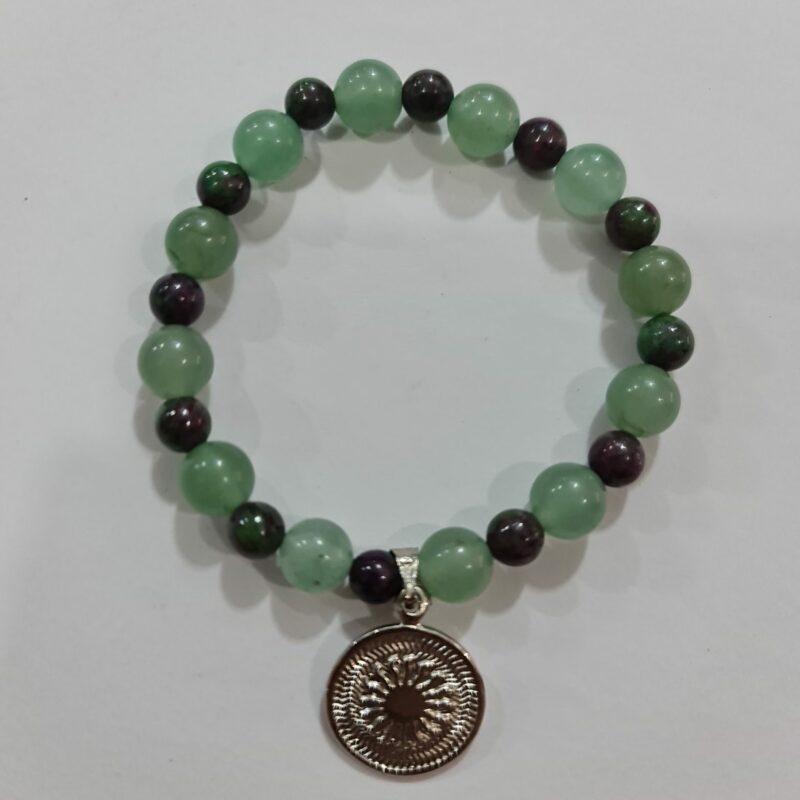 PULSERA DE CUARZO VERDE Y CUARZO SANDÍA CON DIJE DEL ENEGRAMA SOLAR DE PLATA