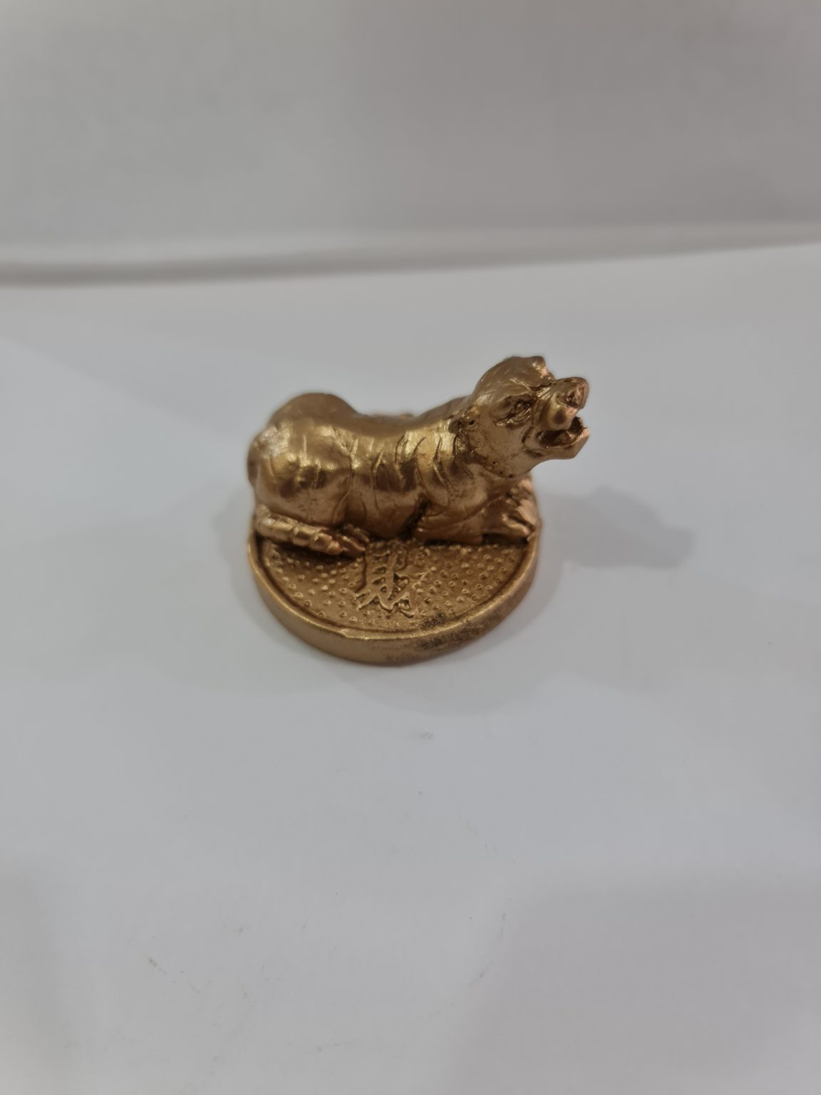 TIBRE CON MONEDA CHINA #2