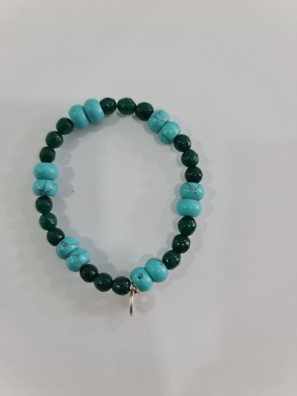 PULSERA DE CUARZO VERDE Y CUARZO TURQUEZA CON DIJE DE MONEDA CHINA