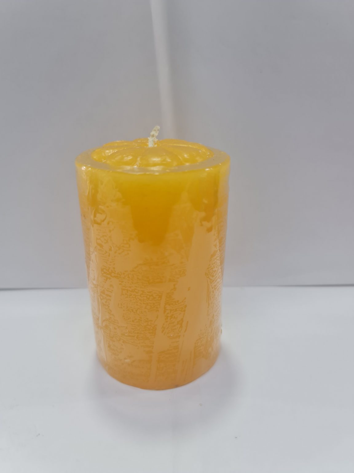 VELADORA REDONDA AMARILLA