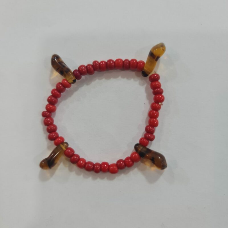 PULSERA ROJA CON MANITAS DE ÁMBAR PARA BEBÉ