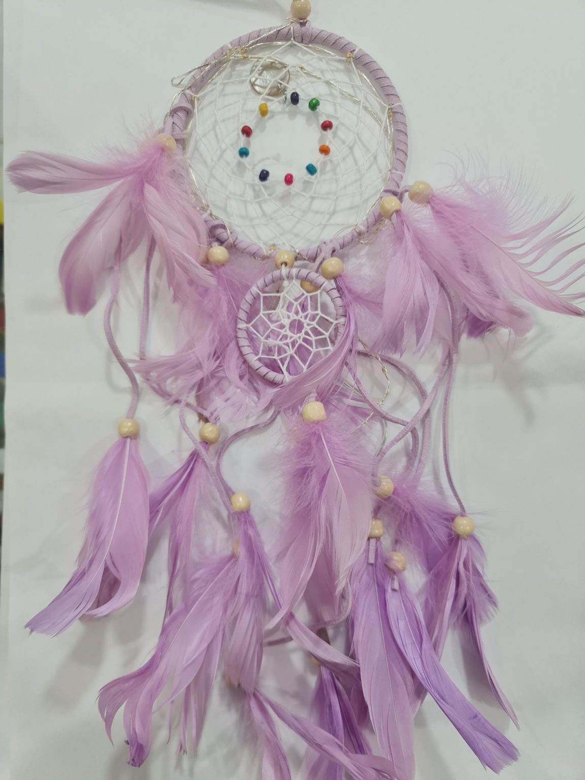 ATRAPASUEÑOS LILA CON LUZ 45 CM DE LARGO