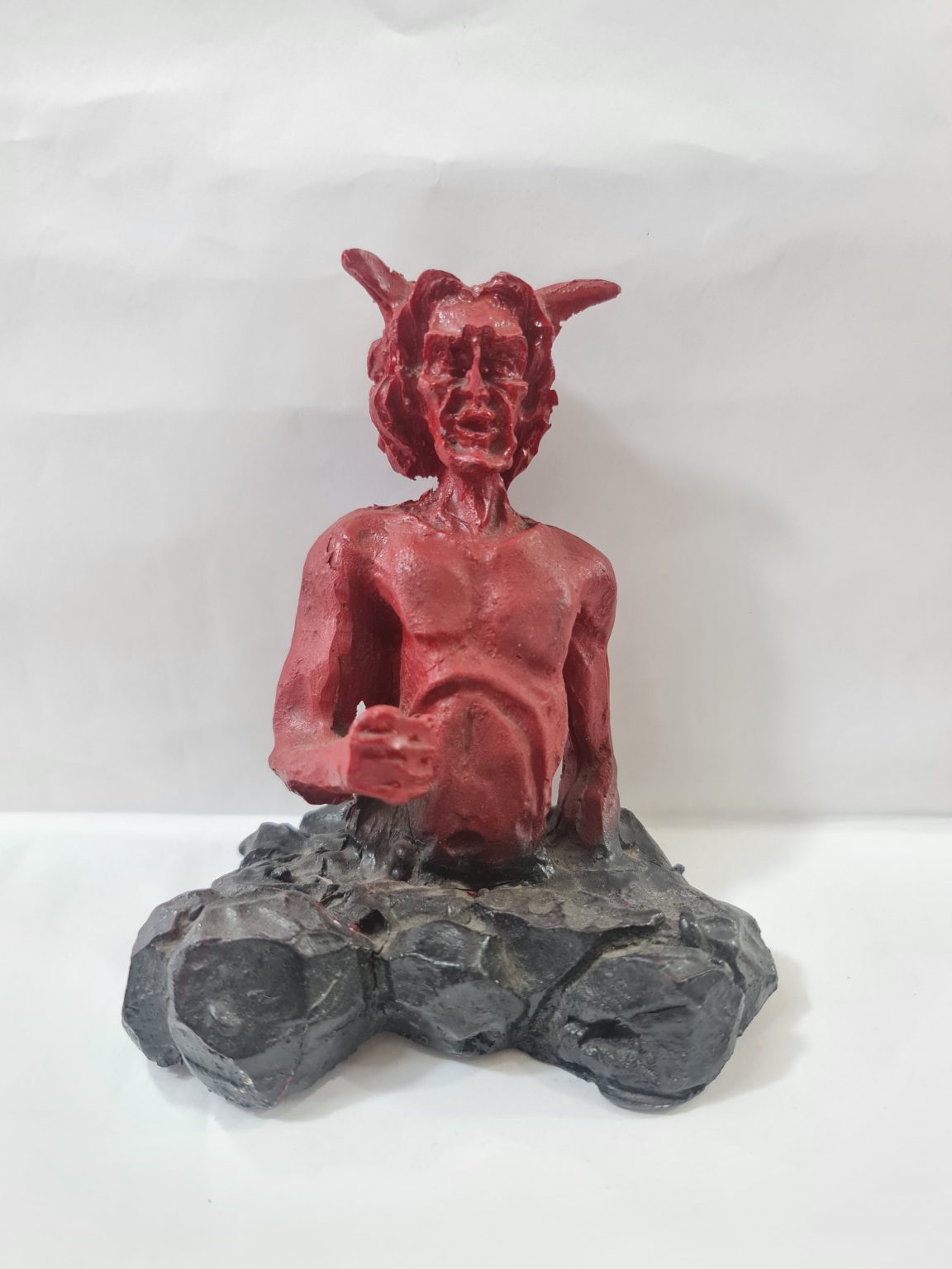 DIABLO DE MEDIO CUERPO ROJO