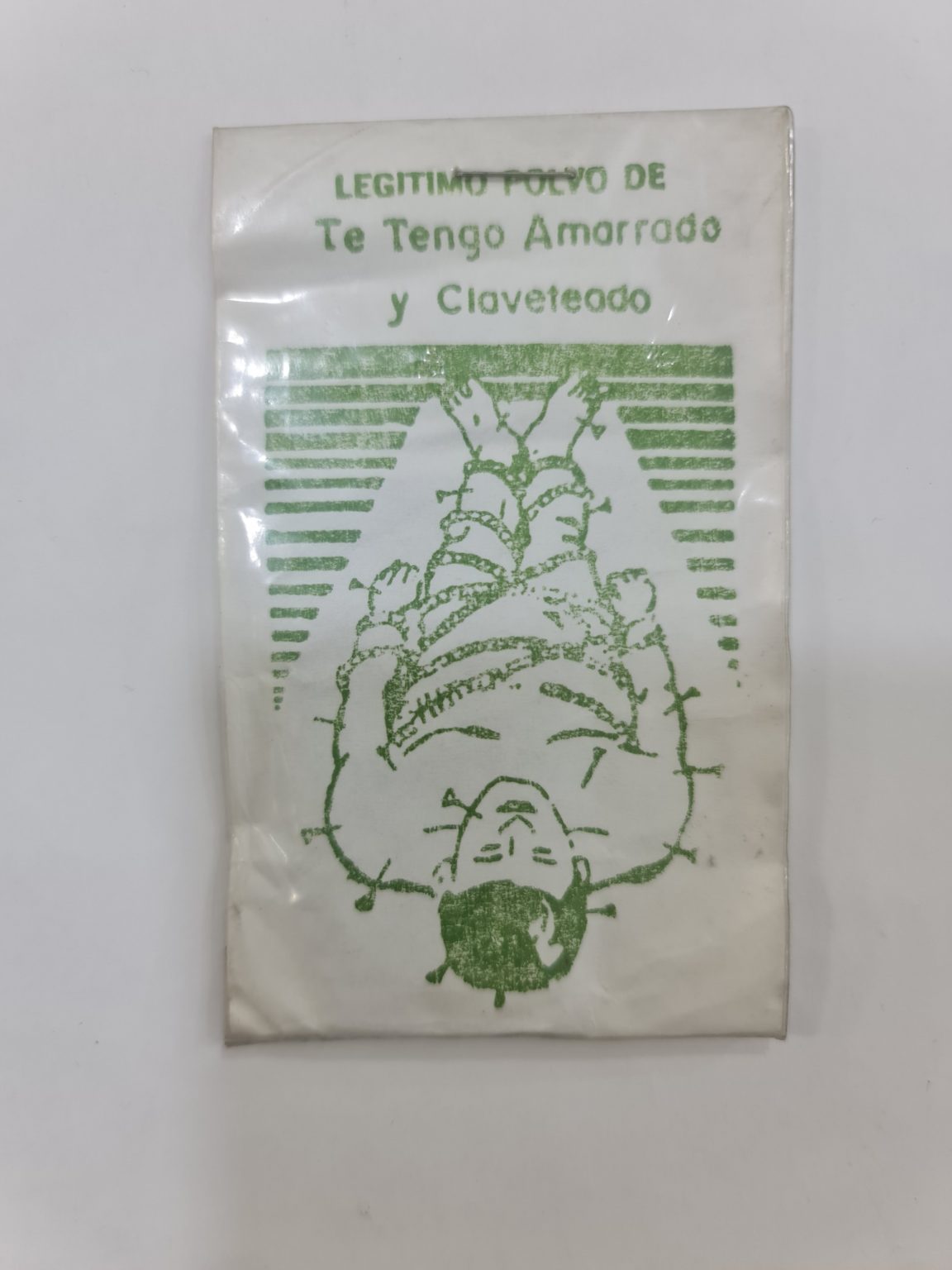 POLVO DE TE TENGO AMARRADO Y CLAVETEADO