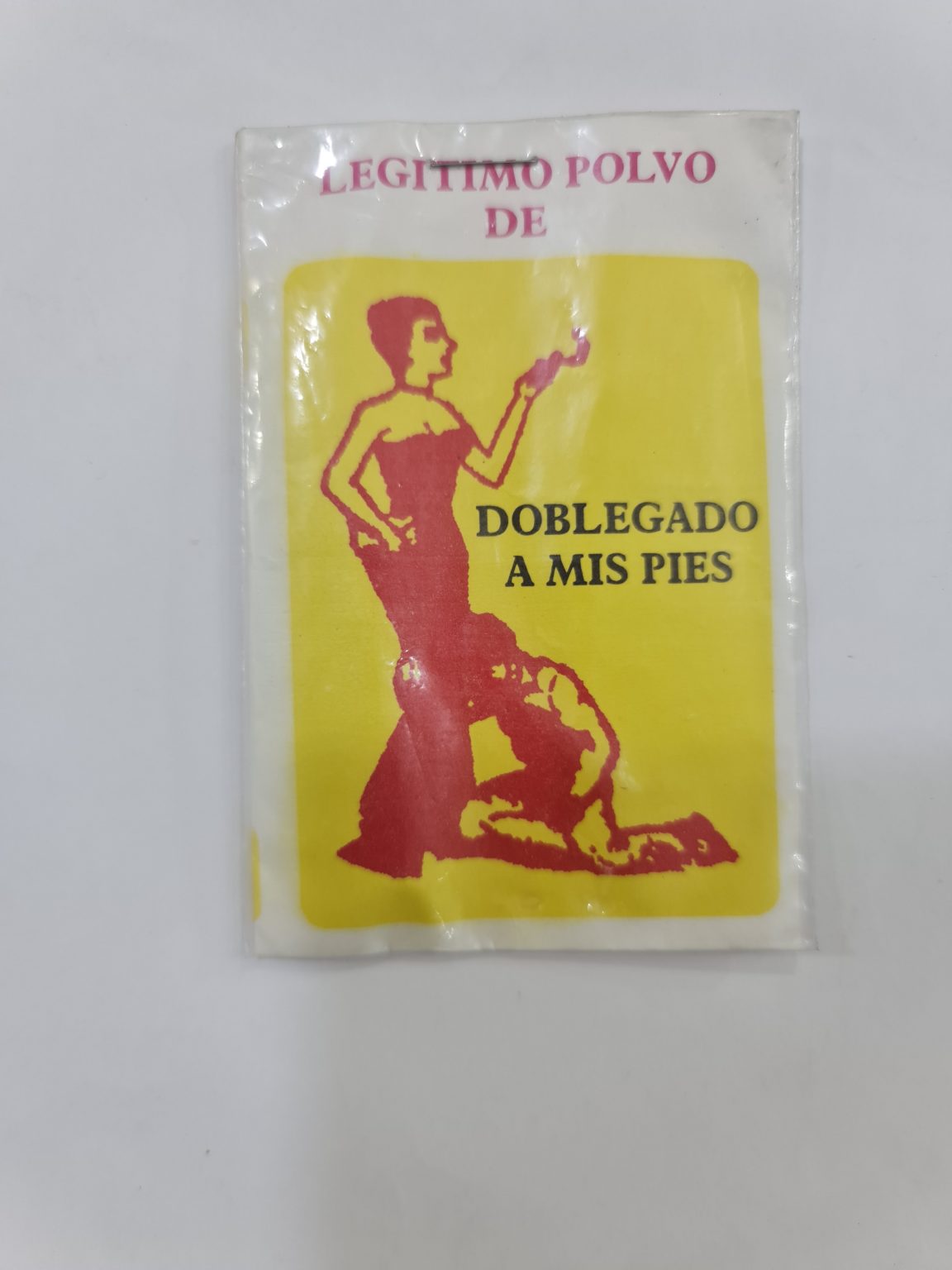 POLVO DE DOBLEGADO A MIS PIES