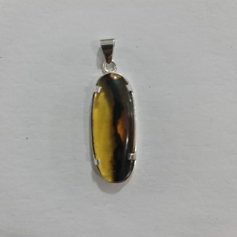 DIJE DE CUARZO DE ÁMBAR OVALADO MONTADO EN PLATA