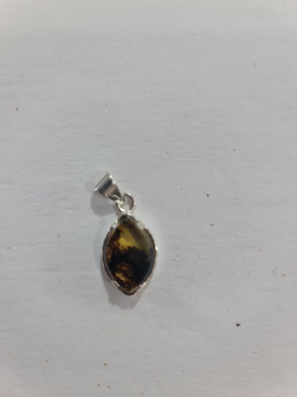 DIJE DE CUARZO DE ÁMBAR GOTA CHICO MONTADO EN PLATA