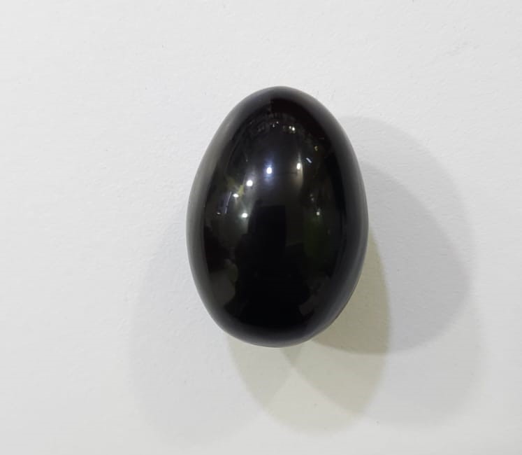 HUEVO CHICO OBSIDIANA