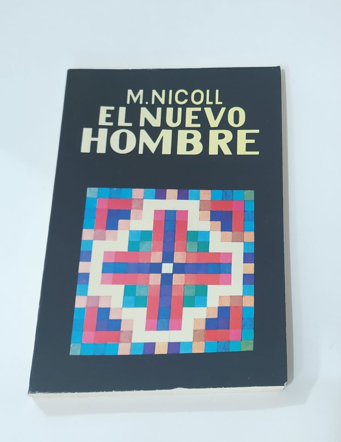 LIBRO DE EL NUEVO HOMBRE