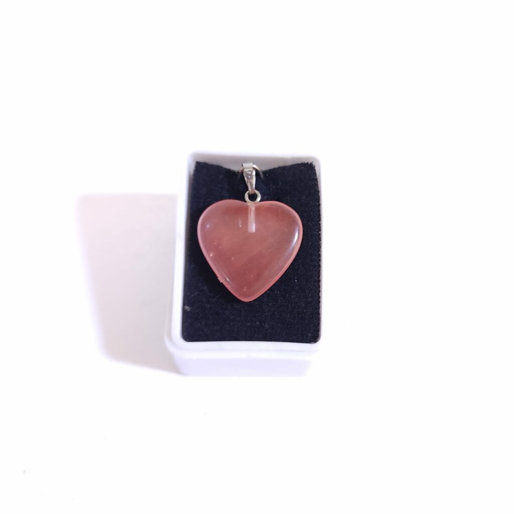 DIJE DE CORAZON CUARZO CHERRY