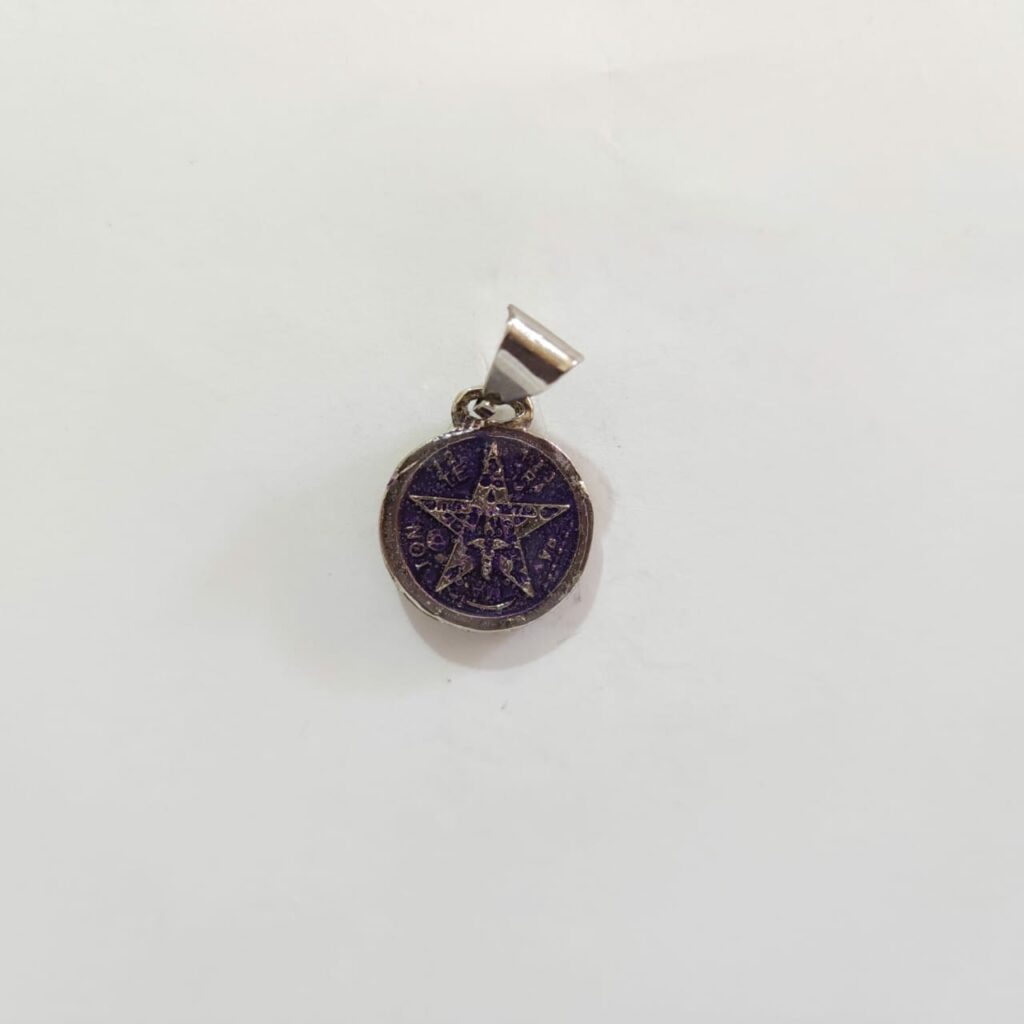 DIJE TETRAGRAMATÓN MORADO MINI