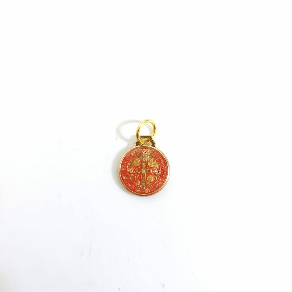 DIJE DE SAN BENITO ROJO MINI