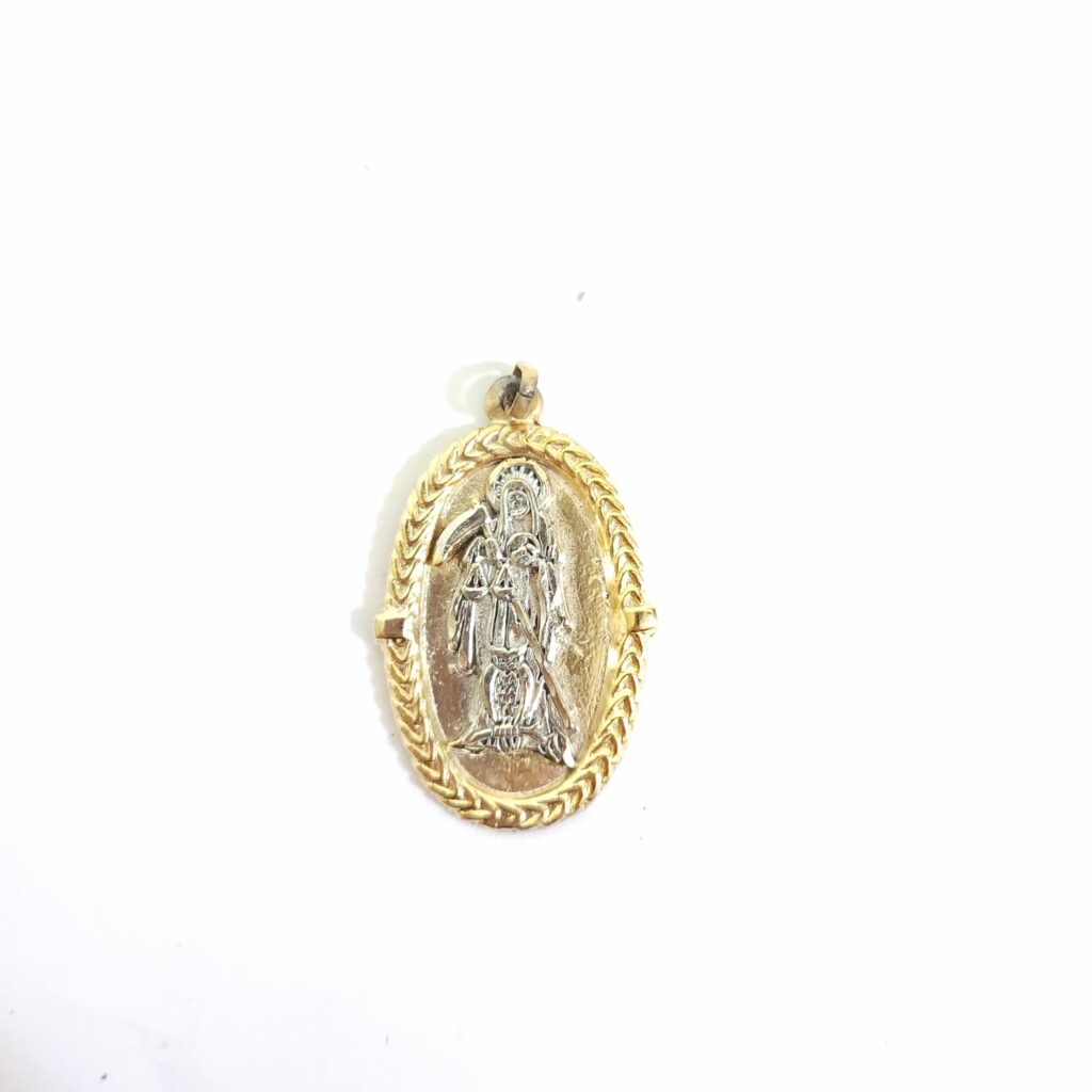 DIJE DE SANTA MUERTE OVALADO