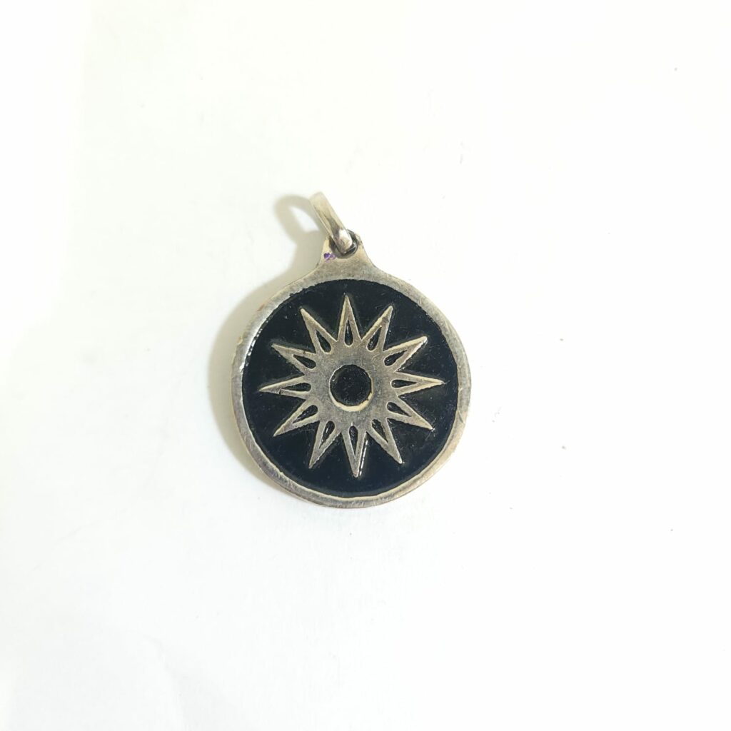 TALISMÁN DE ESTRELLA DE 12 PUNTAS NEGRO (PROTECCIÓN, FUERZA Y PODER)