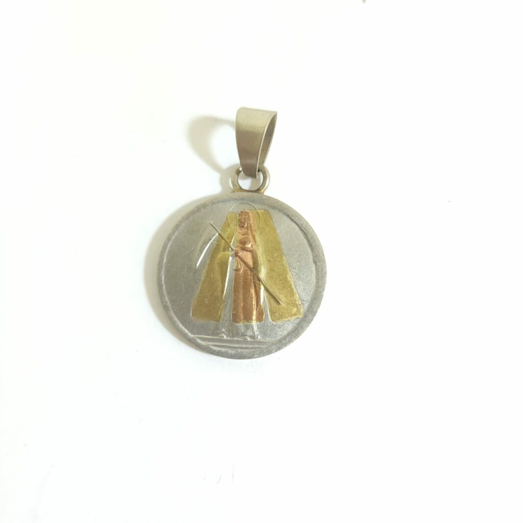 DIJE DE SANTA MUERTE PLATEADO