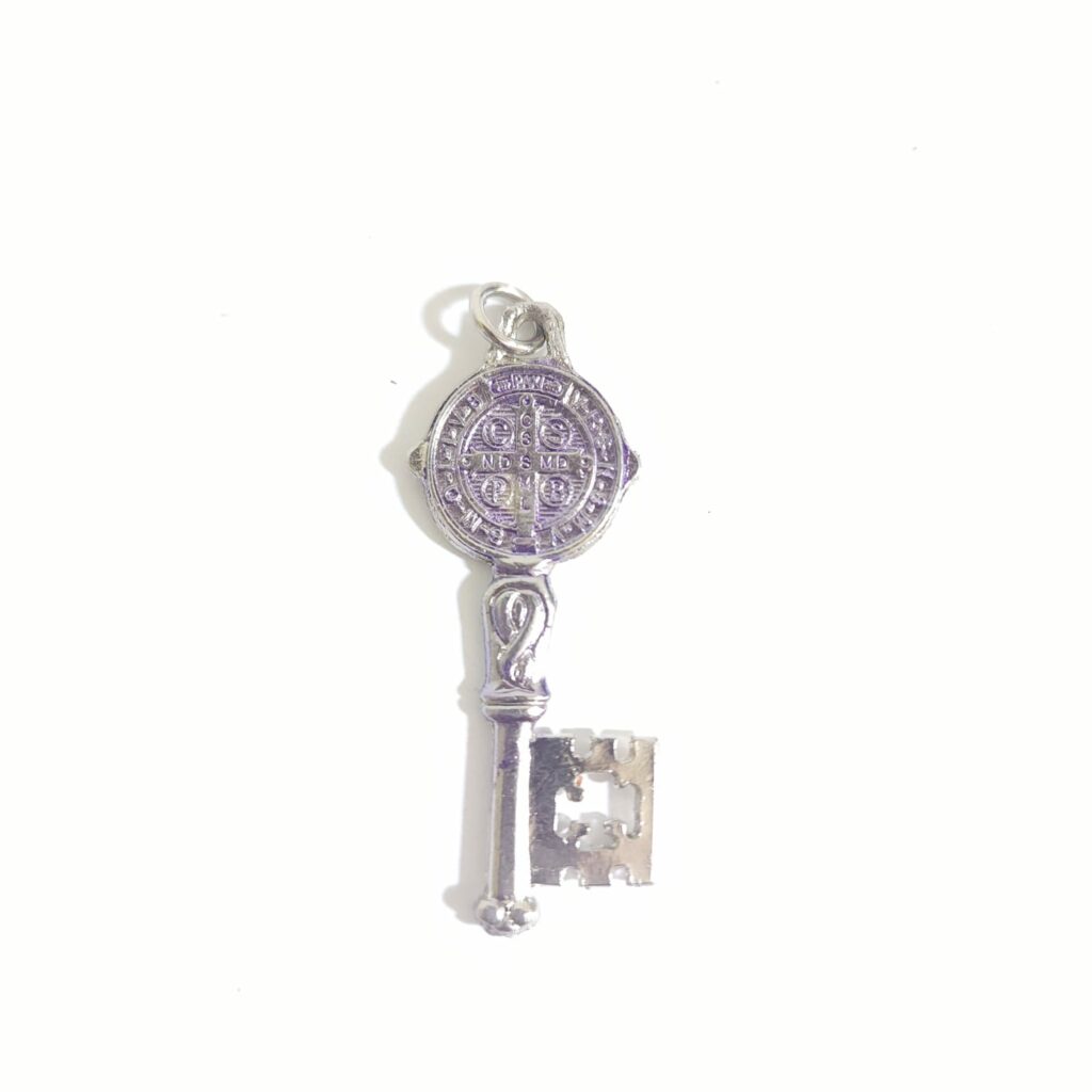 DIJE LLAVE DE SAN BENITO CHICA