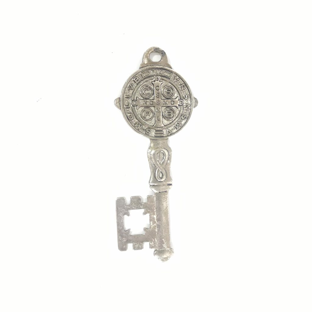 LLAVE DE SAN BENITO GRANDE 12 CM
