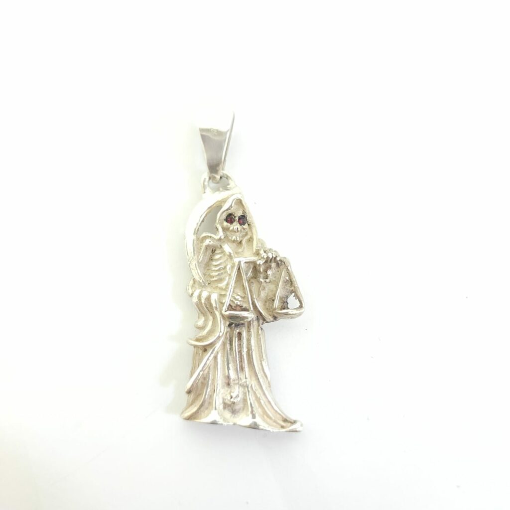 DIJE DE SANTA MUERTE DE PLATA