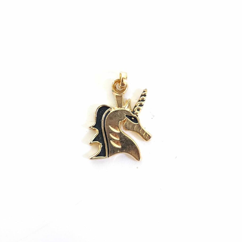 DIJE DE UNICORNIO CHAPA DE ORO