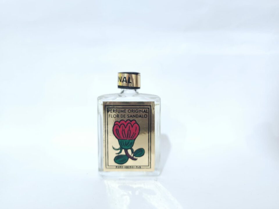 PERFUME FLOR DE SÁNDALO