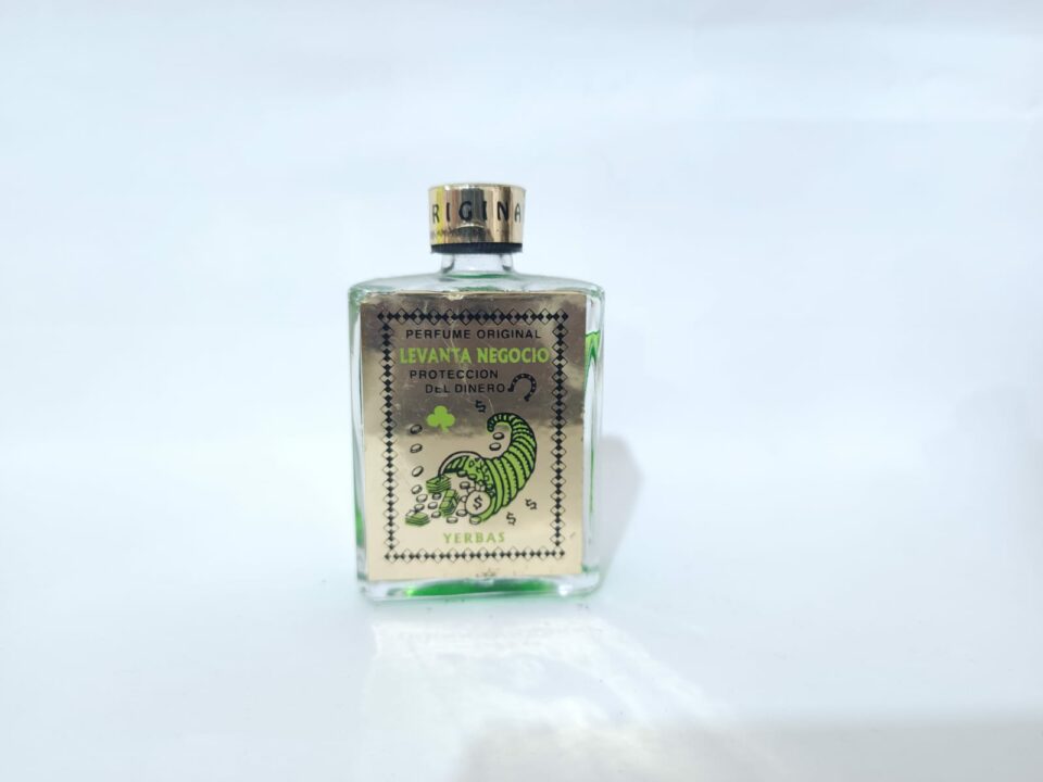 PERFUME DE LEVANTA NEGOCIO