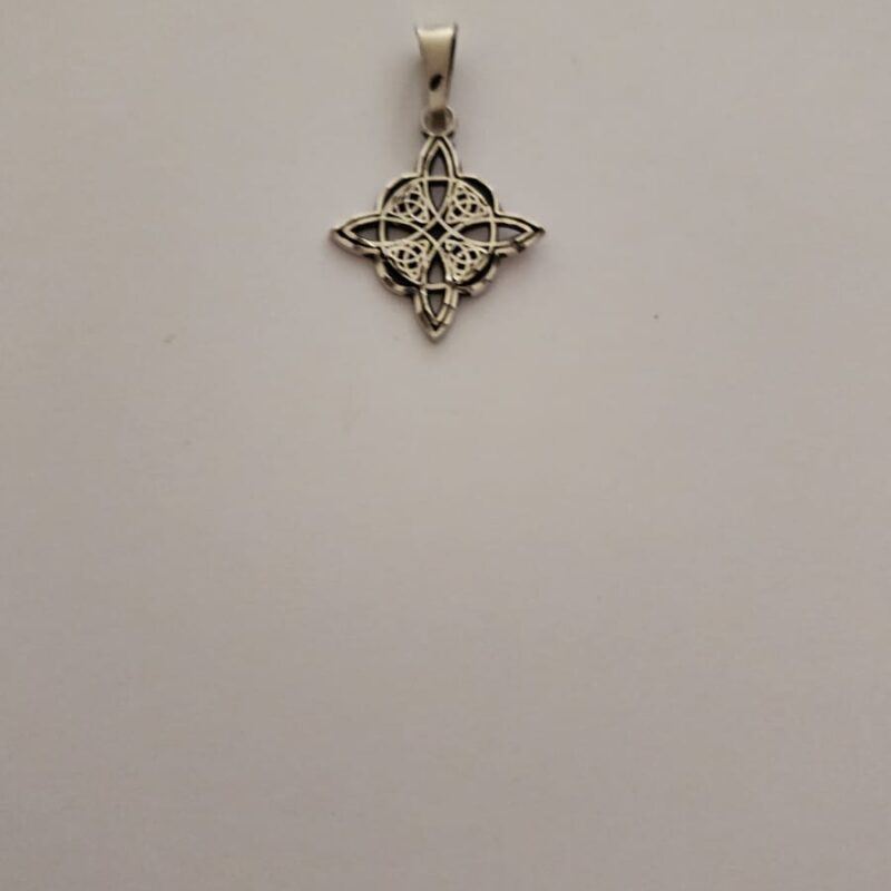 DIJE DE PLATA NUDO DE BRUJA
