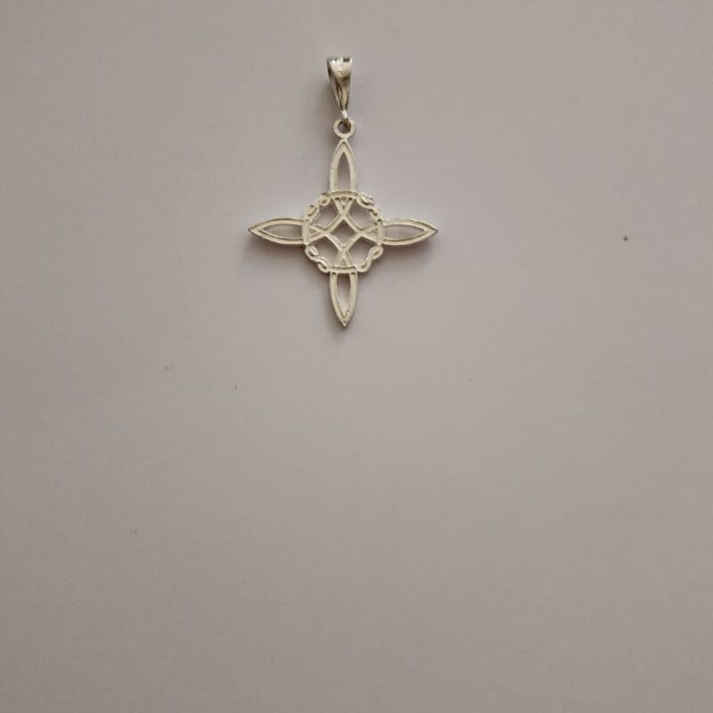 DIJE DE PLATA DE NUDO DE BRUJA