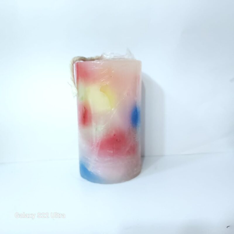 VELADORA O VELÓN BLANCO CON COLORES
