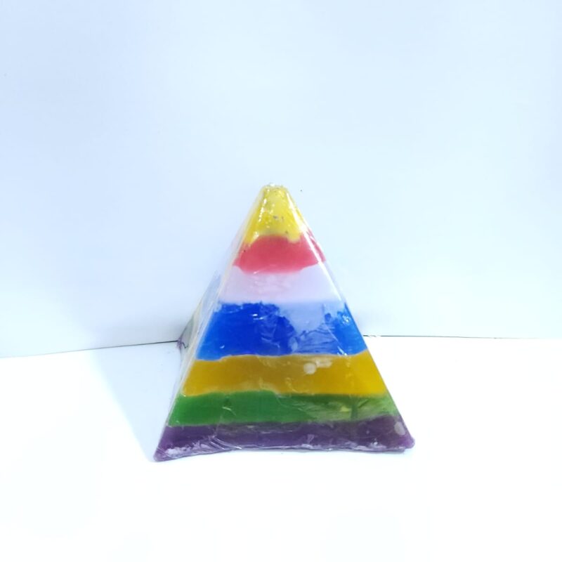 VELADORA DE PIRÁMIDE 7 COLORES MEDIANA