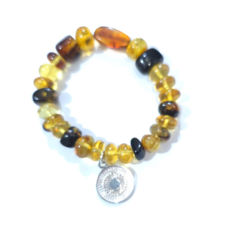 PULSERA DE AMBAR AMARILLO CON AMBAR ROJO Y ENEGRAMA DE PLATA