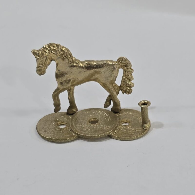 PORTAINCIENSO metal de caballo 3 monedas 5 x 4 cm