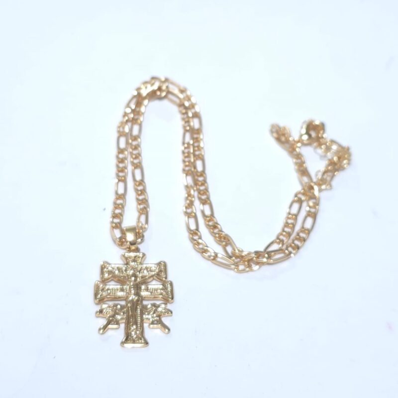 CRUZ DE CARAVACA DORADA 4 x 2 cm