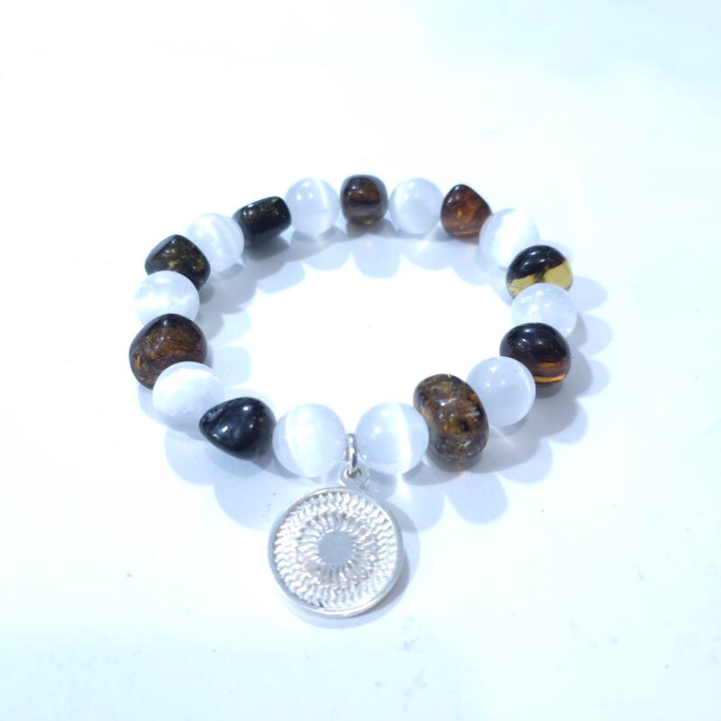 PULSERA DE CUARZO SELENITA CON OJO DE TIGRE CON DIJE ENEGRAMA SOLAR